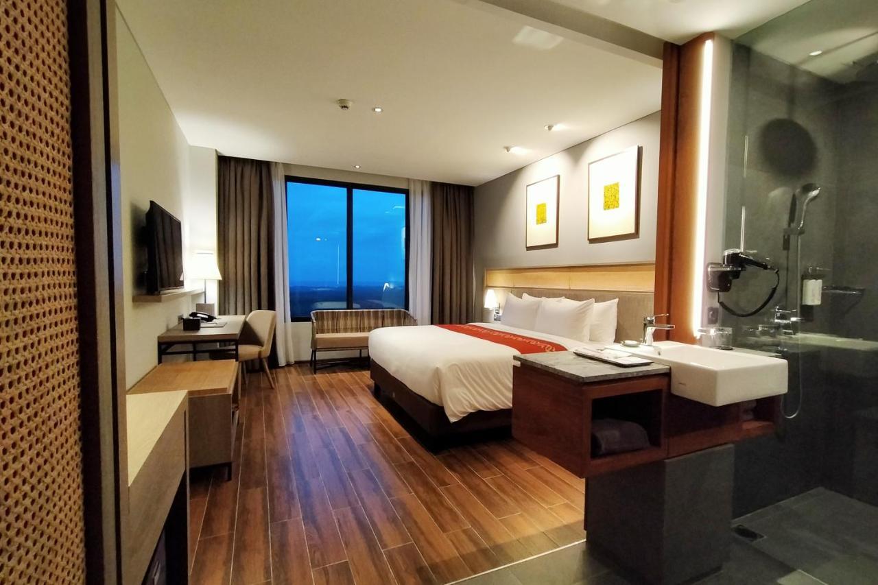 Kokoon Hotel Banyuwangi Banyuwangi  Exteriör bild